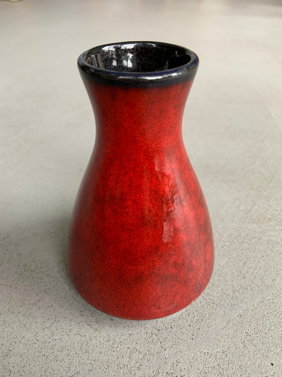 Klein vintage rood West Germany vaasje wrs Dümler en Breiden, Ophalen of Verzenden