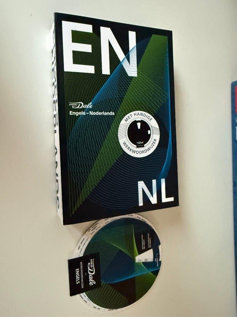 Van Dale woordenboek Engels-Nederlands + werkwoordwijzer, Boeken, Ophalen of Verzenden, Zo goed als nieuw, Van Dale, Engels