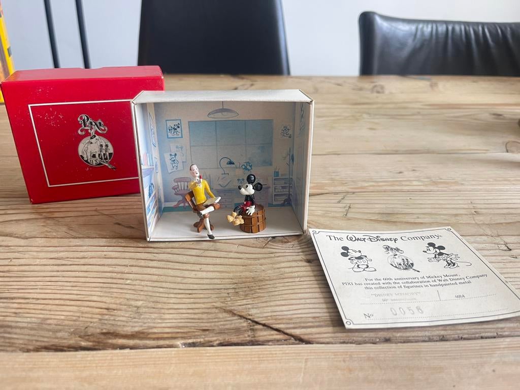 Mickey mouse en walt disney 60th anniverary pixi 4604 zeldza, Verzamelen, Disney, Zo goed als nieuw, Beeldje of Figuurtje, Mickey Mouse