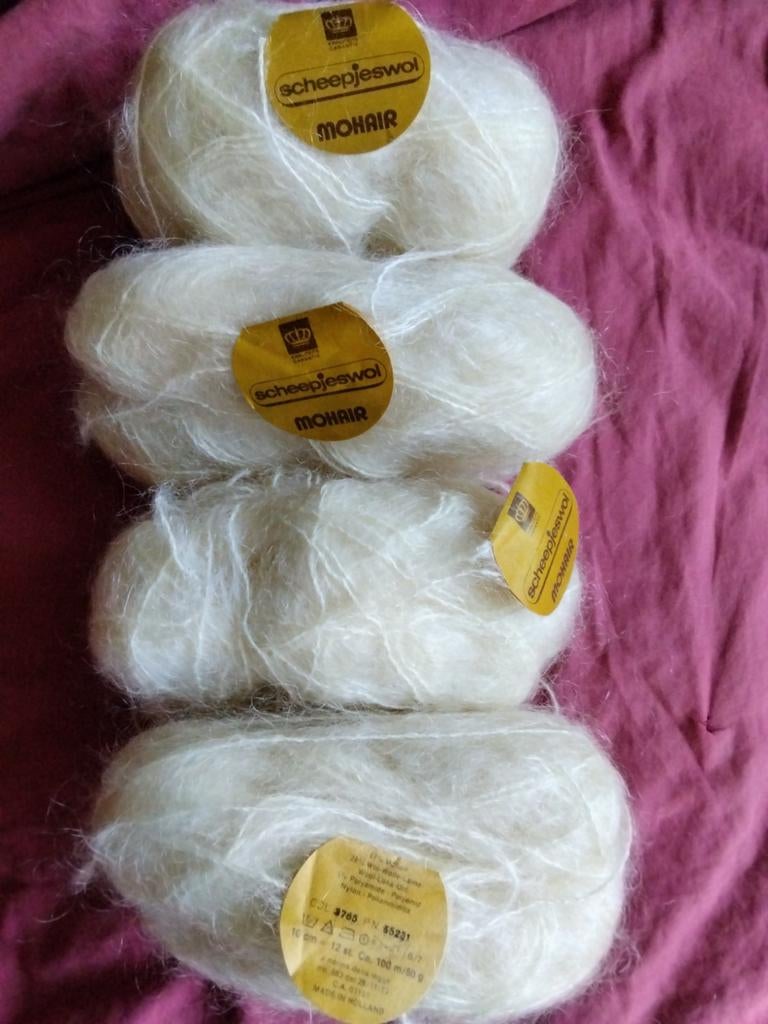 4 bollen Scheepjeswol Mohair - Wit/Crème, Verzenden, Nieuw, Breien of Haken, Wol of Garen