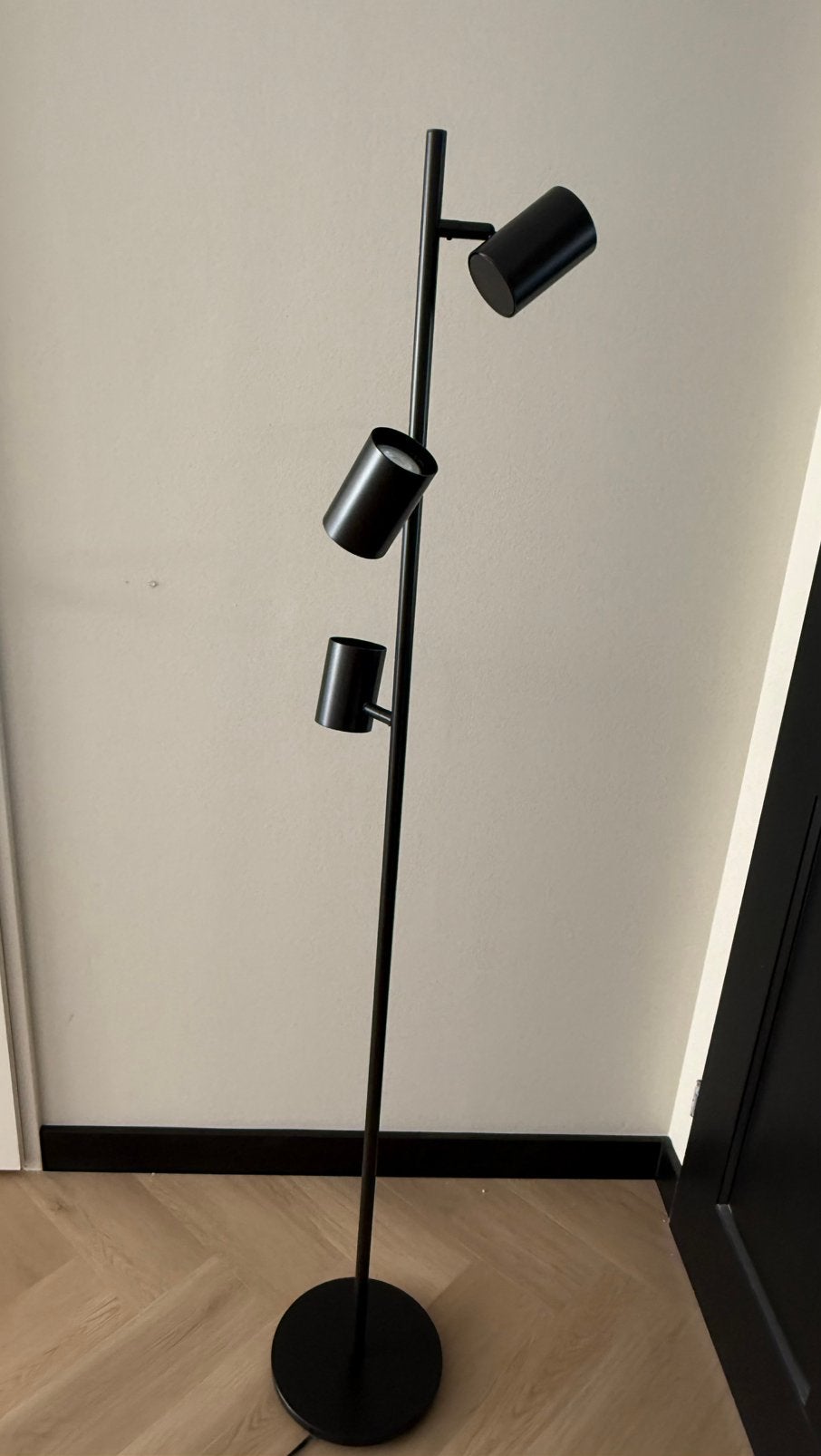 Nymane ikea staande lamp 3 spots antraciet zwart, Ophalen, Zo goed als nieuw, 150 tot 200 cm