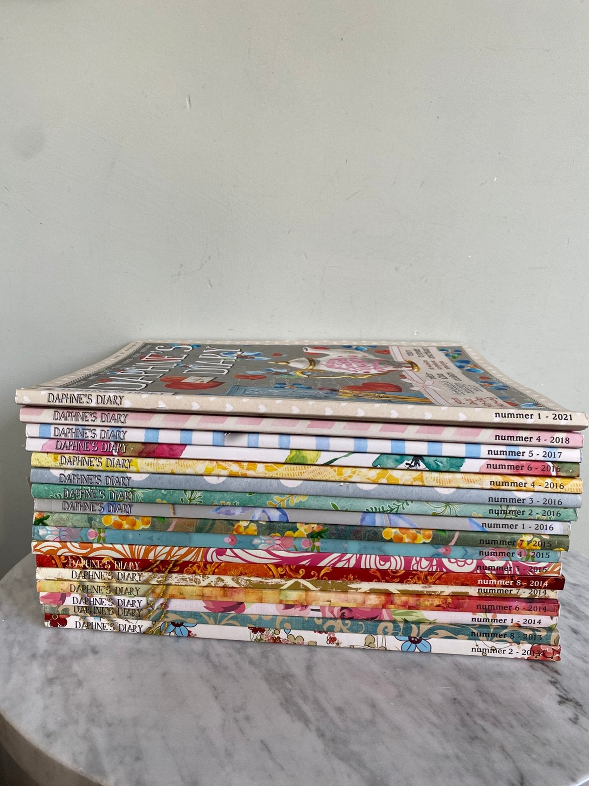 17 x Daphne’s Diary tijdschriften + extra’s, div. jaargangen, Ophalen of Verzenden, Zo goed als nieuw