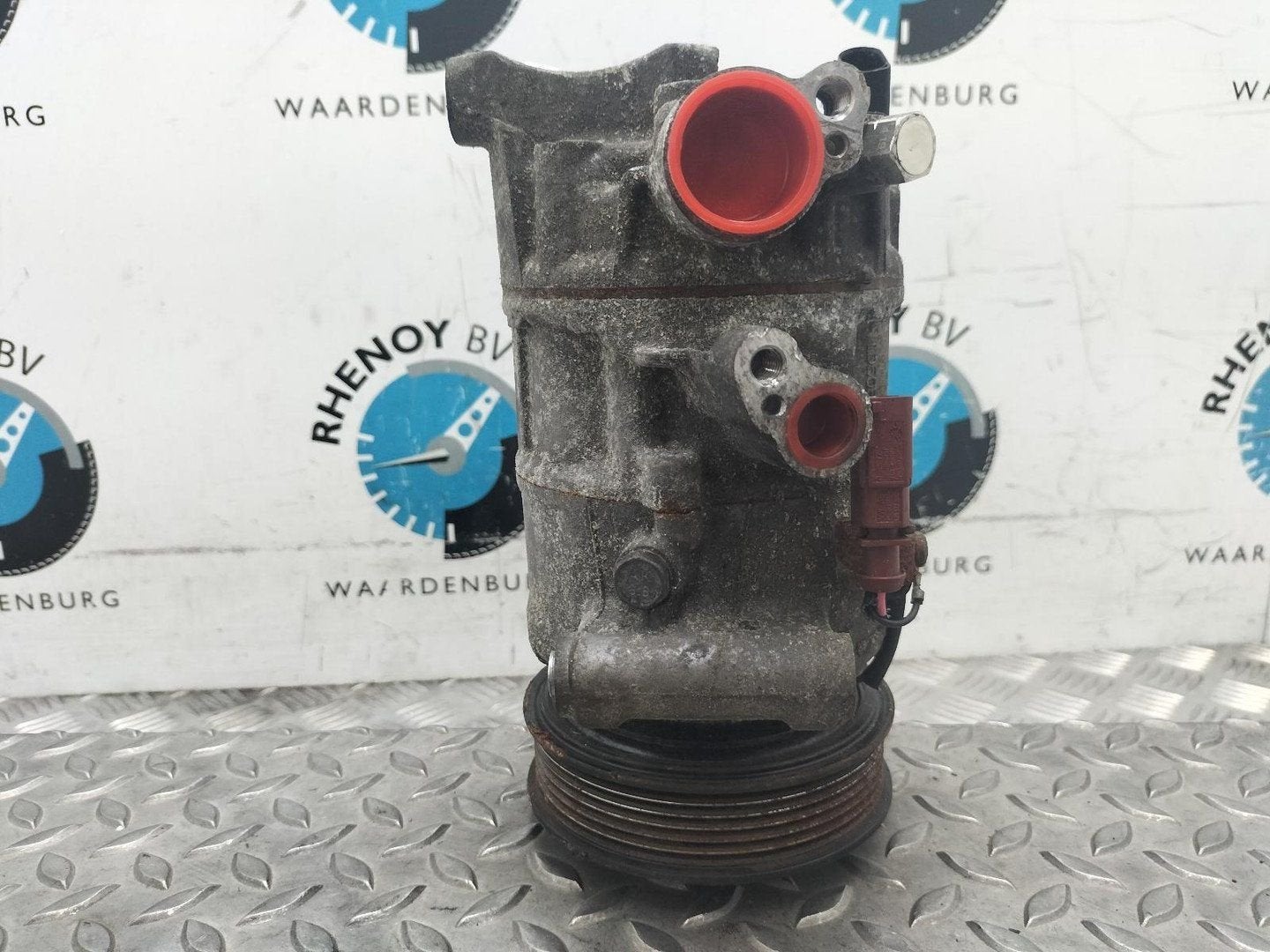 VOLKSWAGEN GOLF AIRCO COMPRESSOR / AIRCOPOMP 3Q0816803B 2022, Auto-onderdelen, Ophalen of Verzenden, Gebruikt, ARN erkend