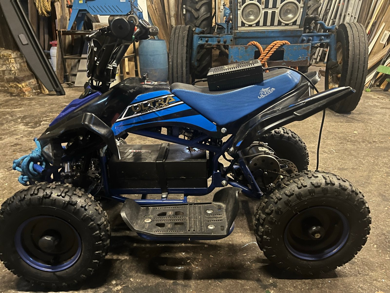 Elektrische kinderquad Ultra Motocross - Blauw/Zwart, Gebruikt