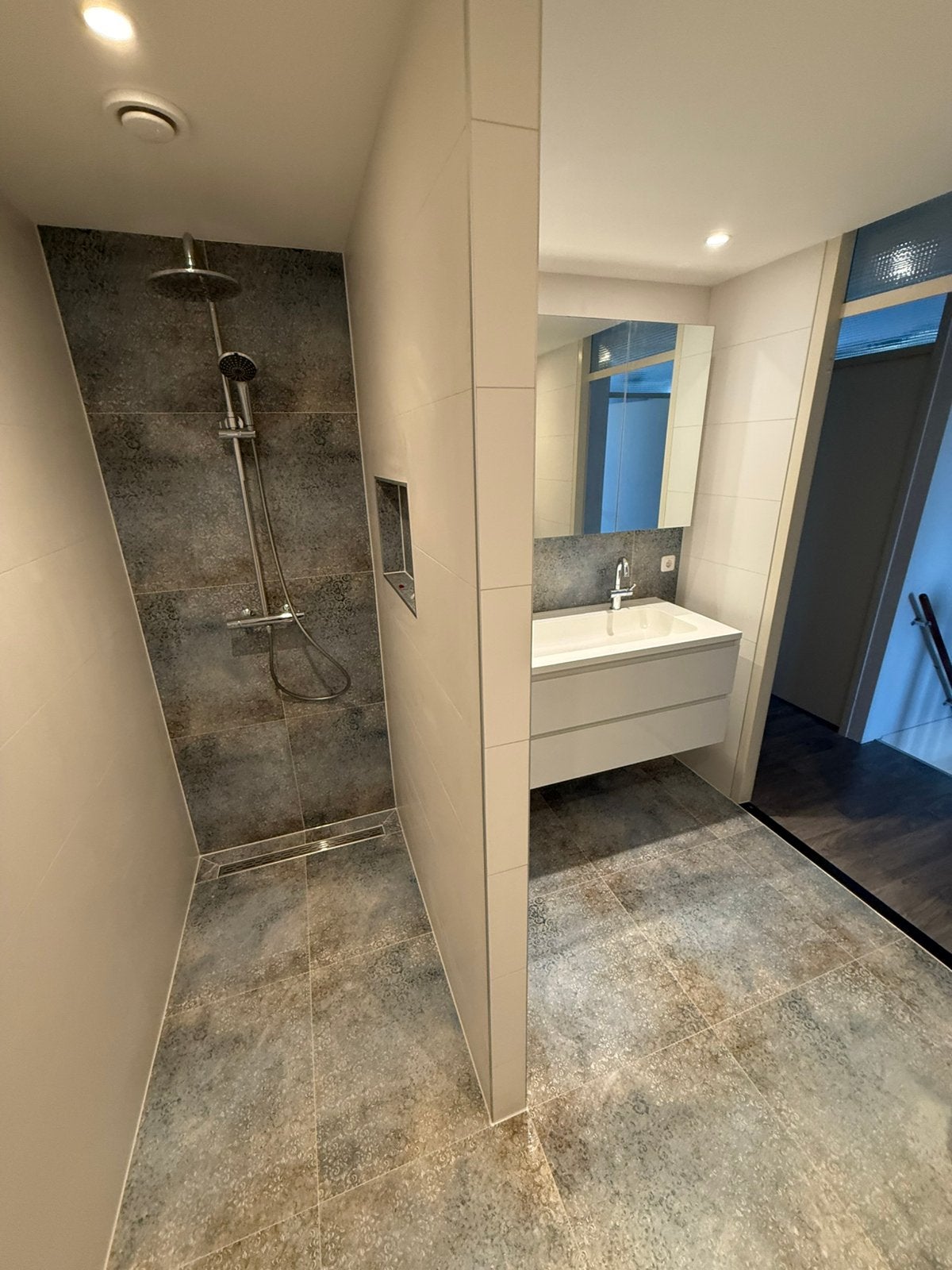Allround Klusjesman complete renovaties, badkamer,, 24-uursservice
