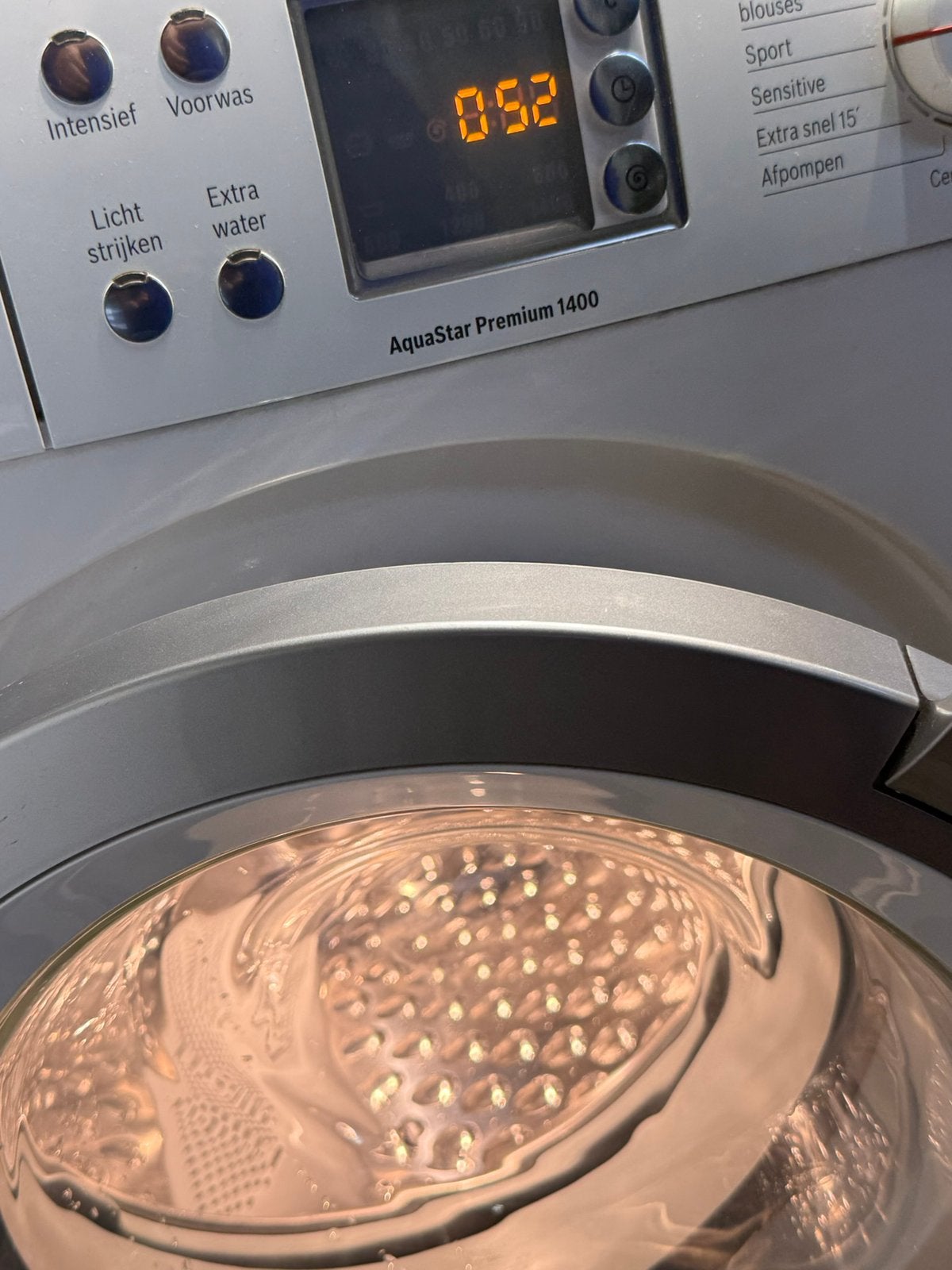Foto 4 van BOSCH WASMACHINE 8 KG  EXTRA LOGIXX SENSTIVE IZGS