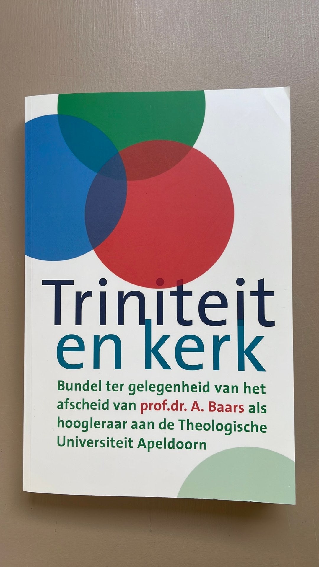 Triniteit en kerk, Ophalen of Verzenden, Zo goed als nieuw