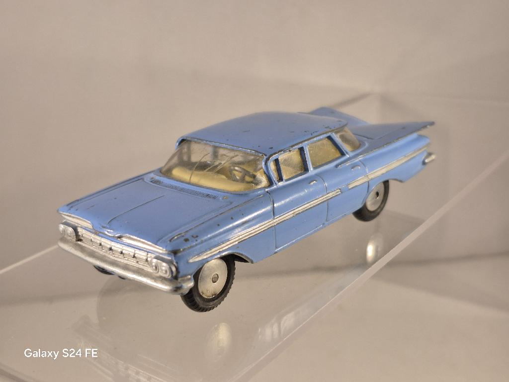Chevrolet Impala 220 Blauw, Ophalen of Verzenden, Gebruikt, Auto, Corgi