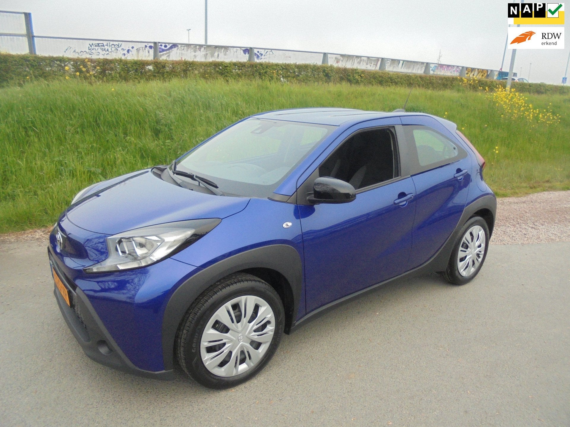 Toyota Aygo X Toyota ayco X 1.0 benzine airco Camera 23.000k, Auto's, Gebruikt, 920 kg, Origineel Nederlands, 3 cilinders