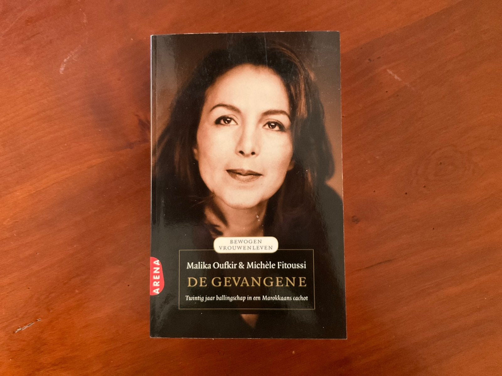 De Gevangene - Malika Oufkir & Michèle Fitoussi, Boeken, Ophalen of Verzenden, Gelezen, Europa overig
