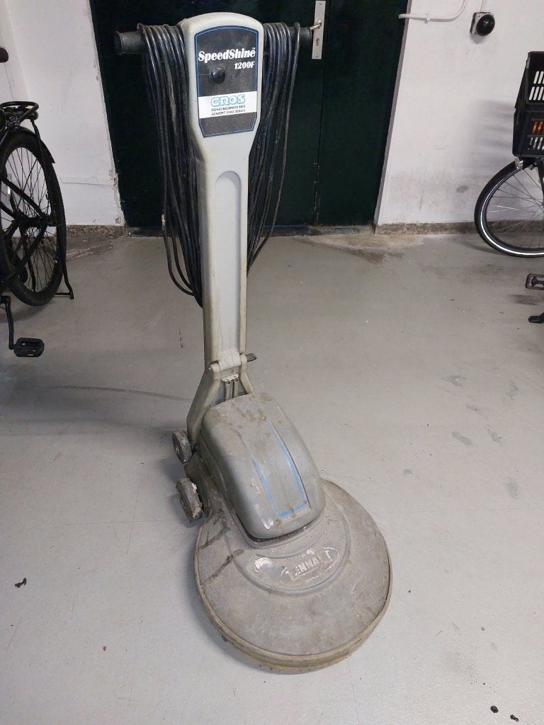Boenmachine Speedshine, Ophalen
