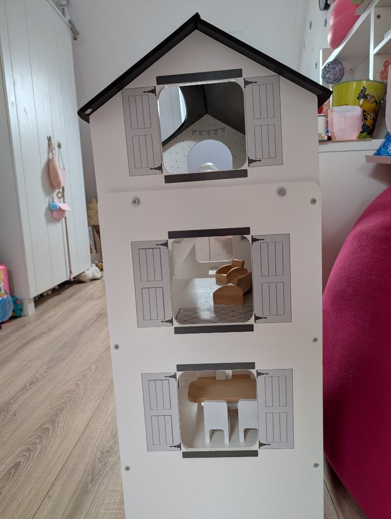 Houten poppenhuis (incl. accessoires), Ophalen, Gebruikt, Poppenhuis