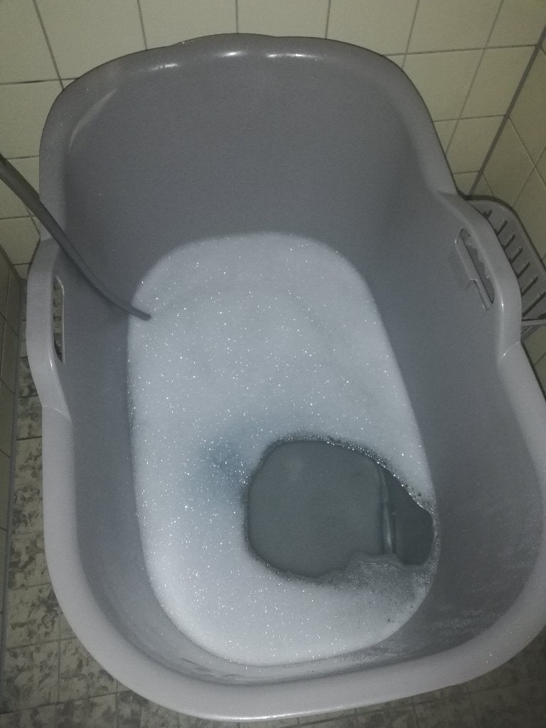 Te koop Omgev duive Zitbaden, Ophalen of Verzenden, Zo goed als nieuw