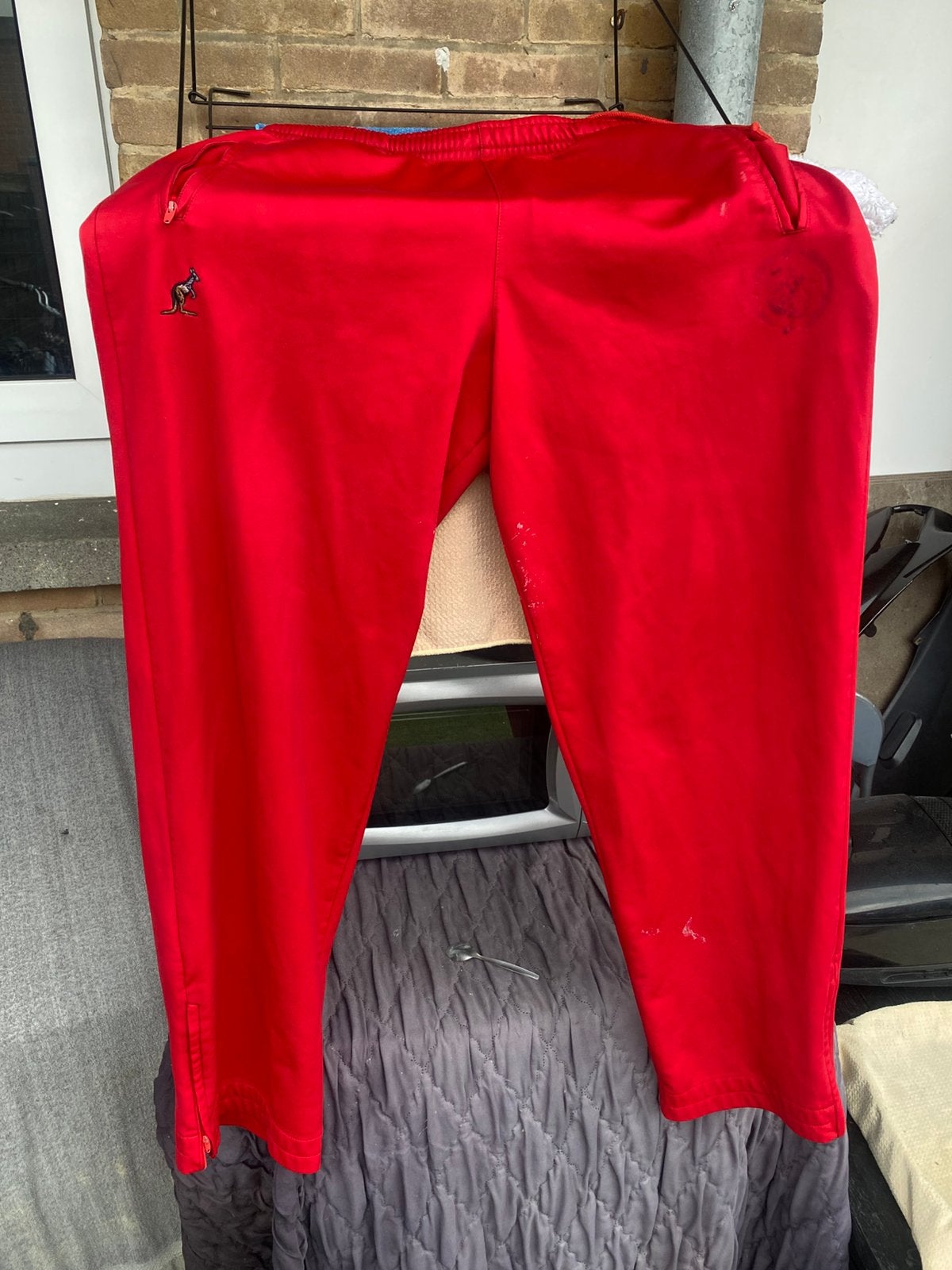 Australian rode broek maat 54/56 xl met wat vlekken, Kleding | Dames, Ophalen of Verzenden, Zo goed als nieuw, Rood, Maat 46/48 (XL) of groter