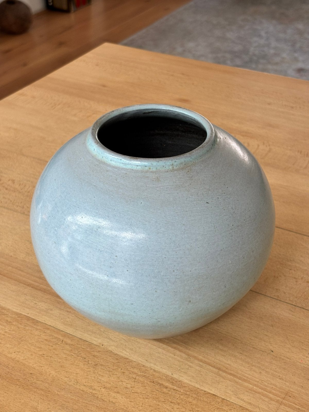 Aardewerk vaas zacht blauw, Antiek en Kunst, Ophalen