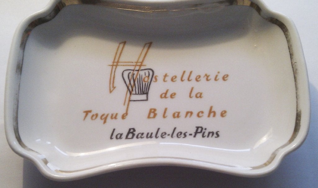 Hostellerie de la Toque Blanche - Limoges porseleinen asbak., Ophalen of Verzenden, Nieuw, Asbak