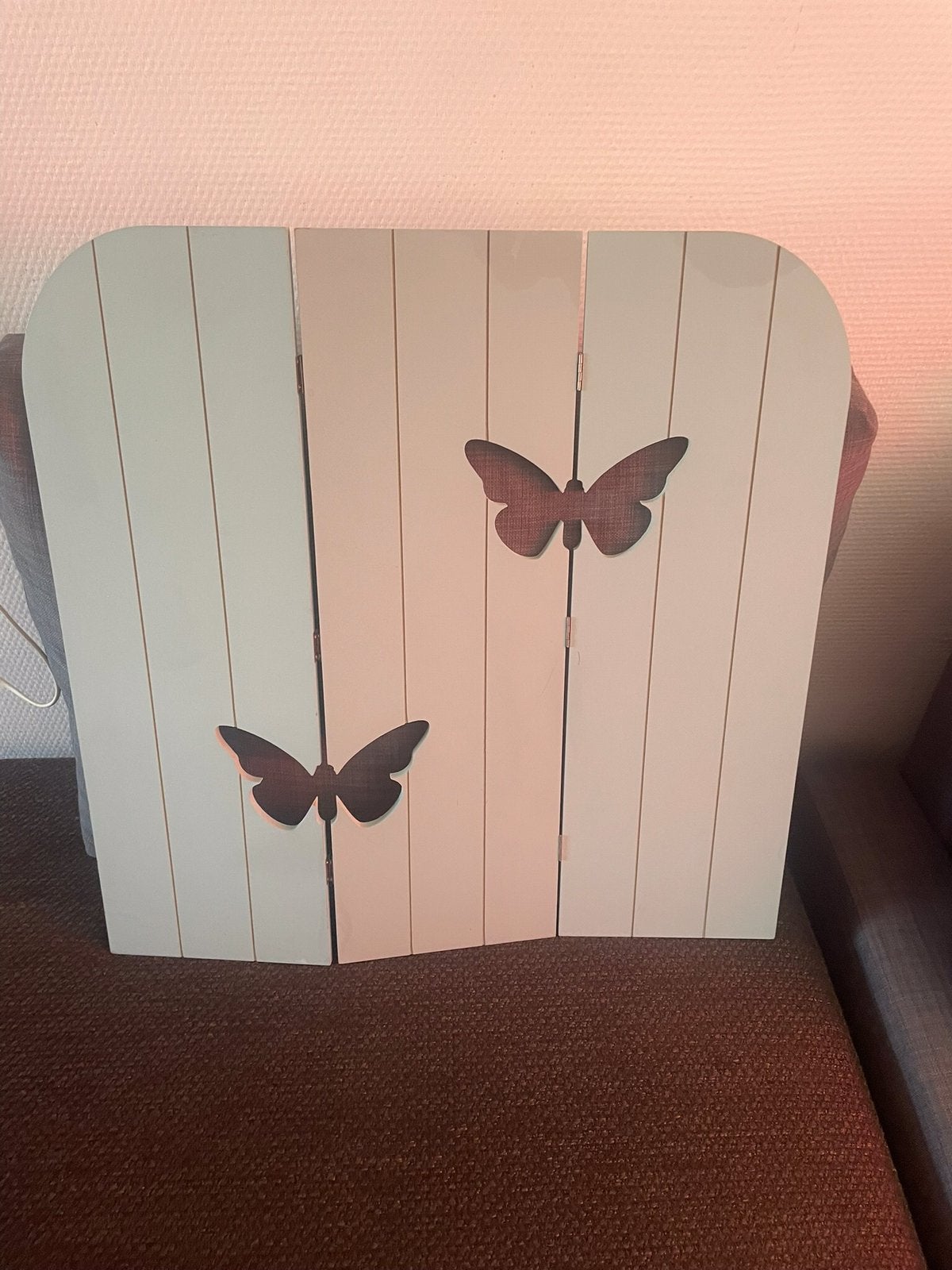 Mooi lichtblauw Raamluik/Shutter met 2 Vlinders / 58X58 cm, Ophalen, Zo goed als nieuw, Blauw, Hout