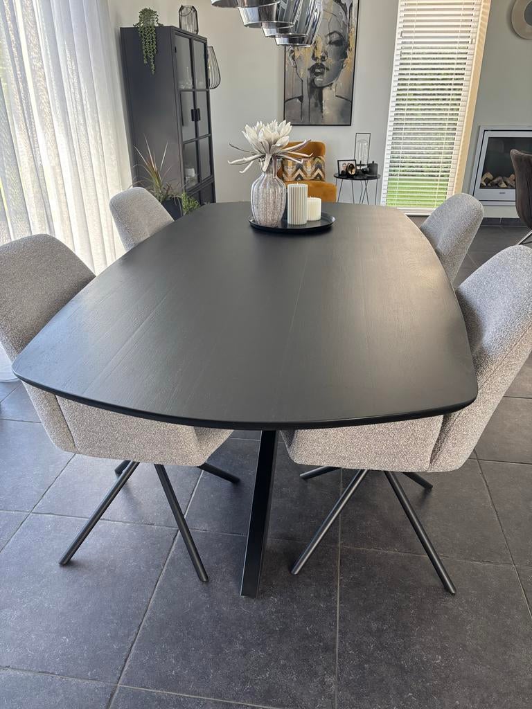 Zwart eiken Deens ovale eettafel met 4 draaibare stoelen, Huis en Inrichting, Tafels | Eettafels, 100 tot 150 cm, Eikenhout, Ophalen of Verzenden
