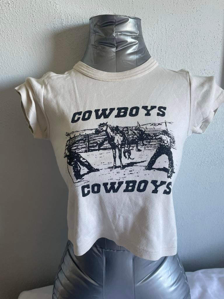 Brandy Melville Cowboys T-shirt, Wit, Ophalen of Verzenden, Korte mouw, Maat 34 (XS) of kleiner