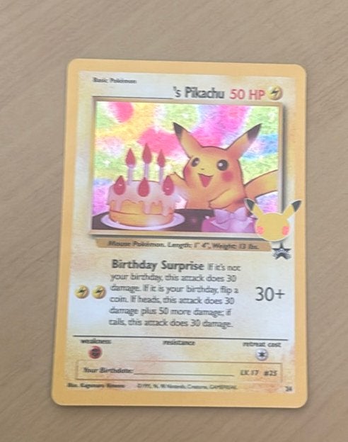 Birthdays pikachu pokemon kaart, Ophalen of Verzenden, Zo goed als nieuw