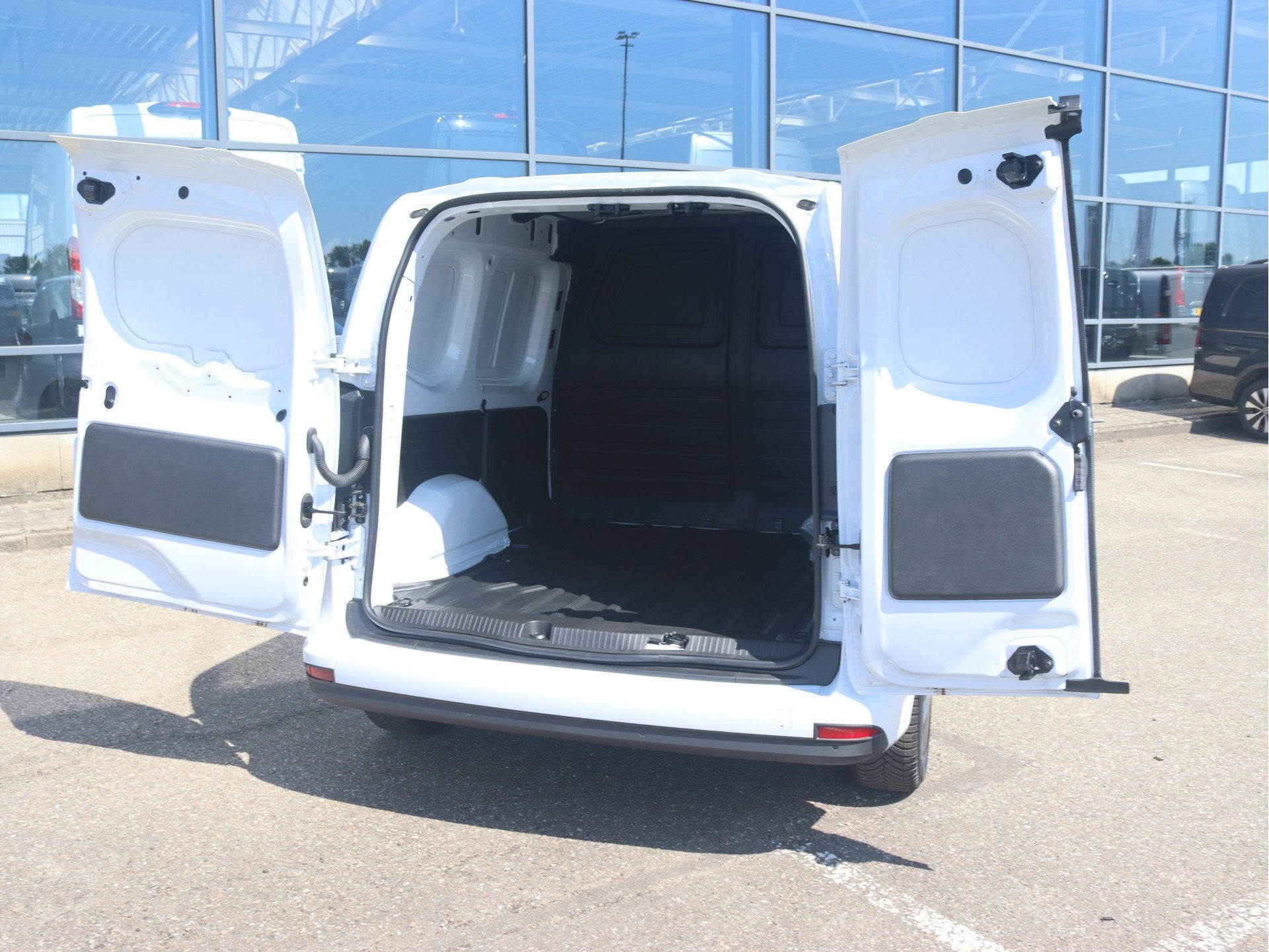 Mercedes-Benz eCitan 112 Pro L1 51 kWh, Zwart, Wit, Mercedes-Benz, Nieuw