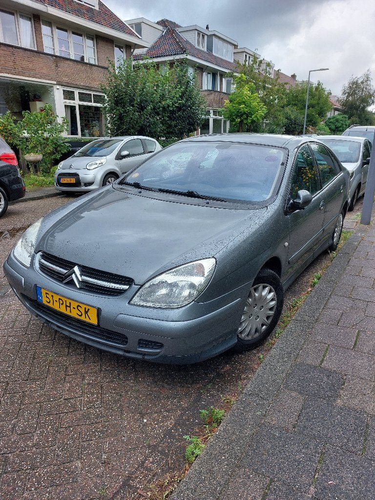 Citroën C5 benzine uit 2004 met slechts 145.000 op de teller, Auto's, Citroën, Voorwielaandrijving, 4 cilinders, Handgeschakeld