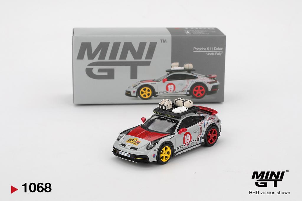 Mini GT Porsche 911 (992) dakar (uncle rally), Hobby en Vrije tijd, Modelauto's | Overige schalen, Ophalen of Verzenden, Zo goed als nieuw