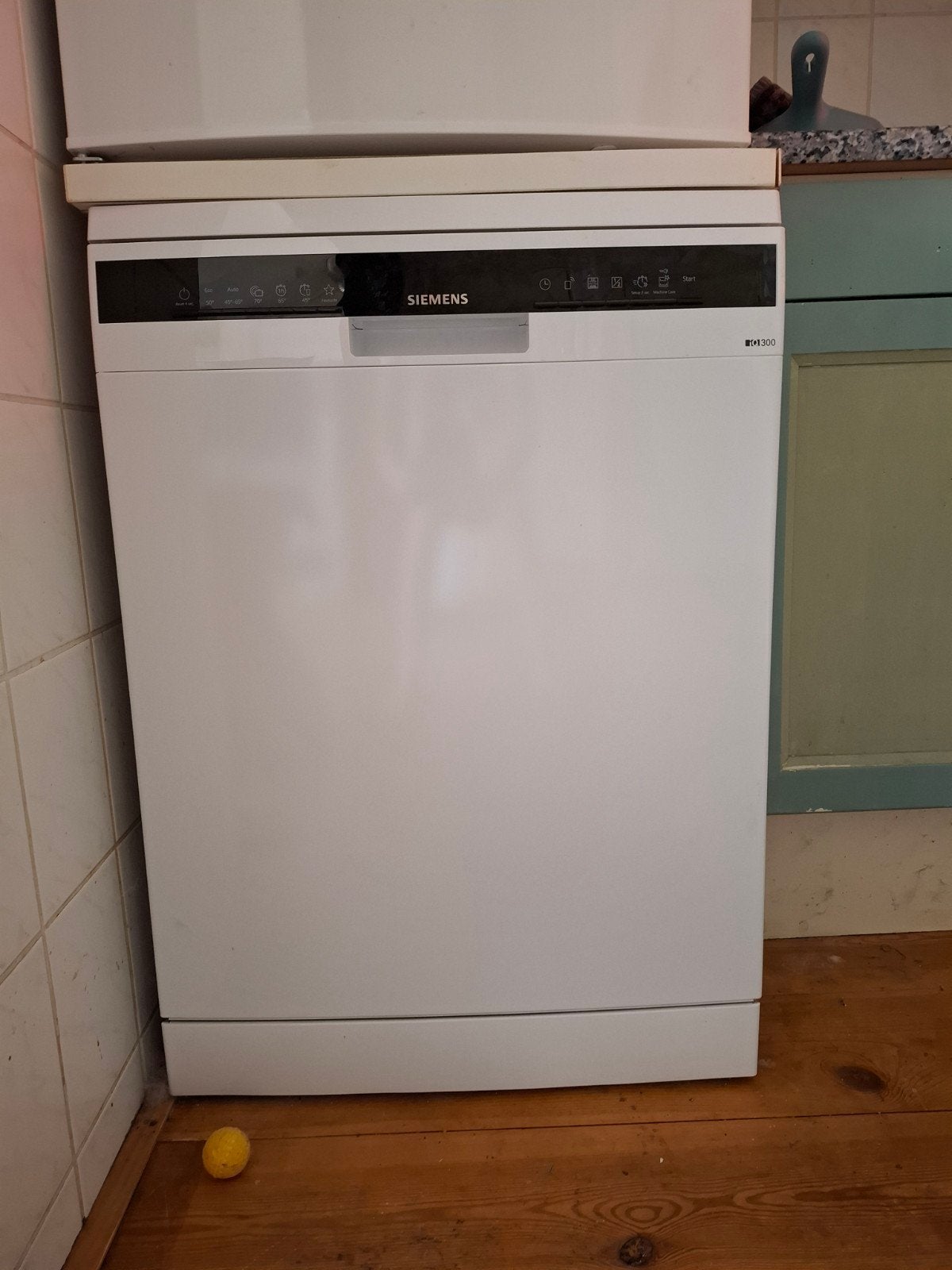 Losstaande Siemens vaatwasmachine, Ophalen, 60 cm of meer, Minder dan 10 liter, Zo goed als nieuw