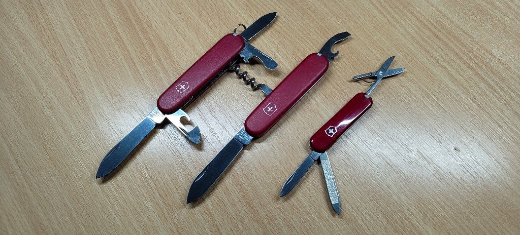 zakmes x3 Victorinox red, Verzenden, Gebruikt