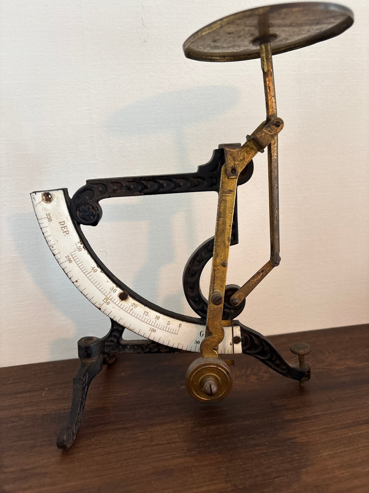 Antieke precisie weegschaal - Decoratief en functioneel, Ophalen of Verzenden