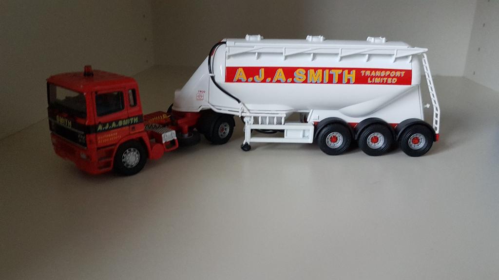 Erf Smith met bulkoplegger, Hobby en Vrije tijd, Modelauto's | 1:50, Ophalen of Verzenden, Zo goed als nieuw, Bus of Vrachtwagen
