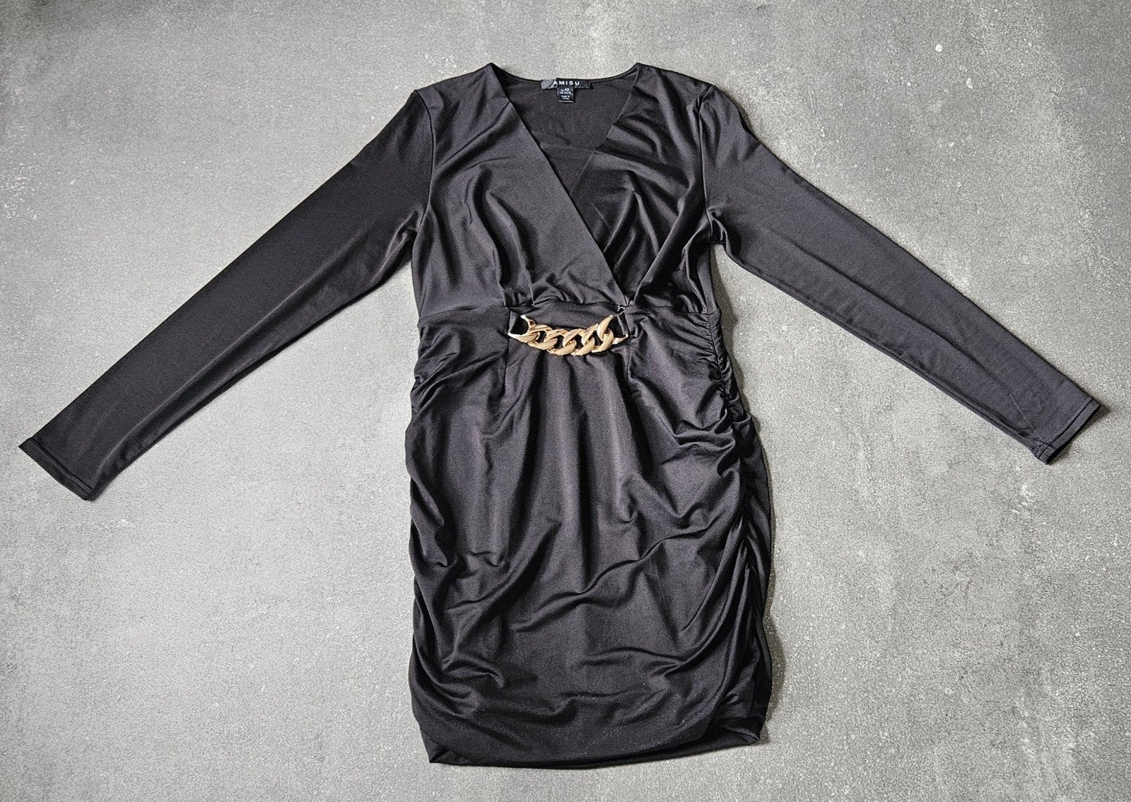 Zwart stretch jurkje met gouden ketting - Maat 38/40, Maat 38/40 (M), Zwart, Ophalen of Verzenden, AMISU