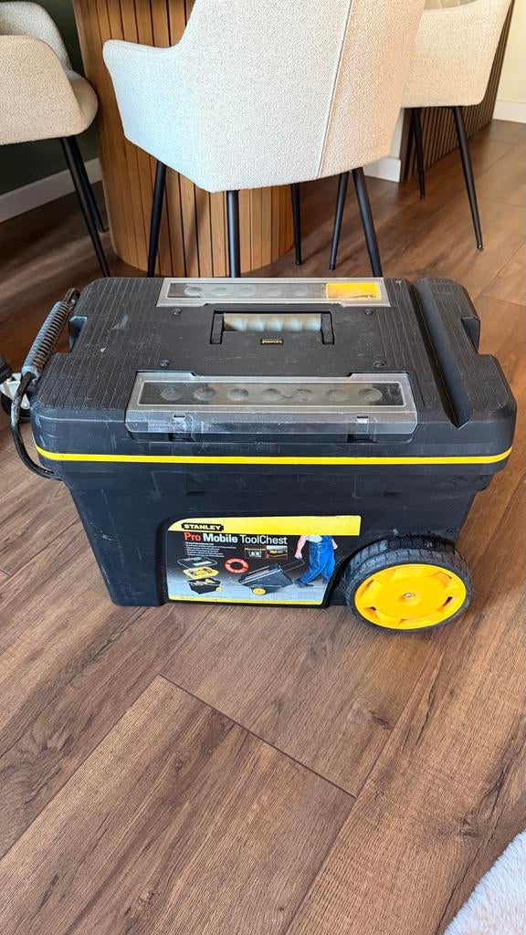 Stanley gereedschapswagen met wielen, Doe-het-zelf en Verbouw, Gereedschapskisten, Ophalen of Verzenden, Zo goed als nieuw