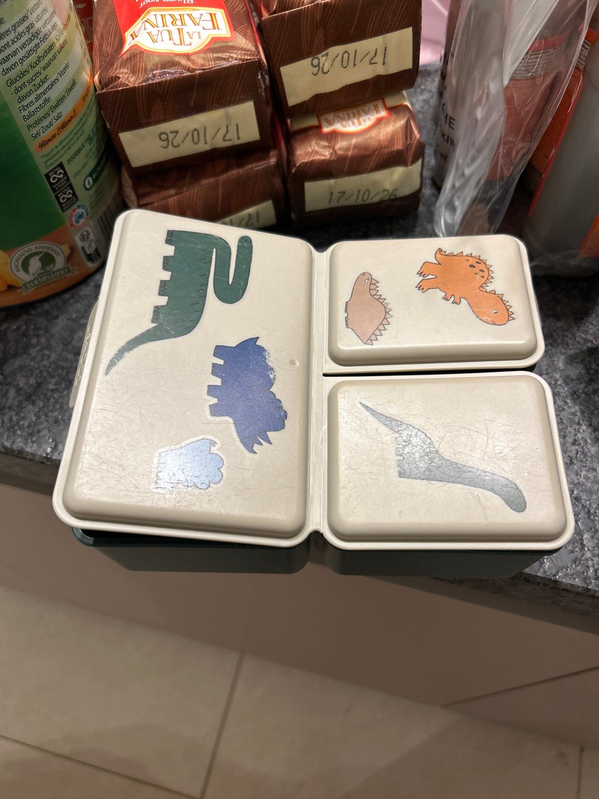 Liewood lunchbox met dinosaurusprint, Ophalen of Verzenden, Gebruikt