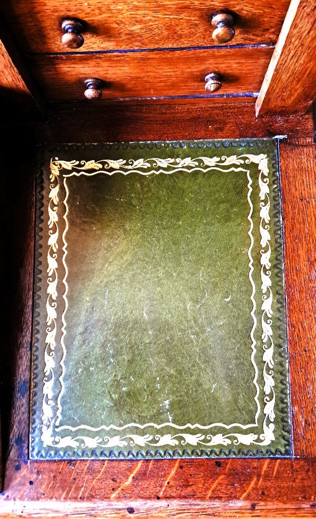 Foto 23 van Uniek Antiek Eiken Dickens Bureau (ca. 1910) – Blikvanger!