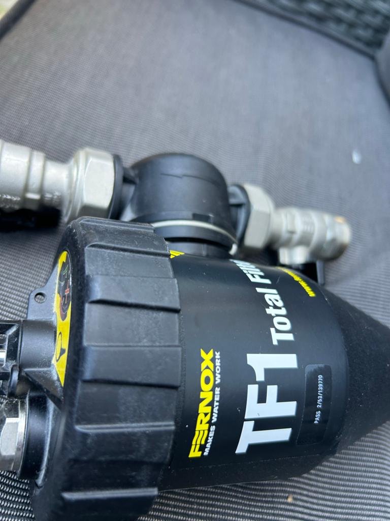 Fernox CV vuilafscheider - Zo goed als nieuw, Ophalen of Verzenden, Zo goed als nieuw, Overige typen