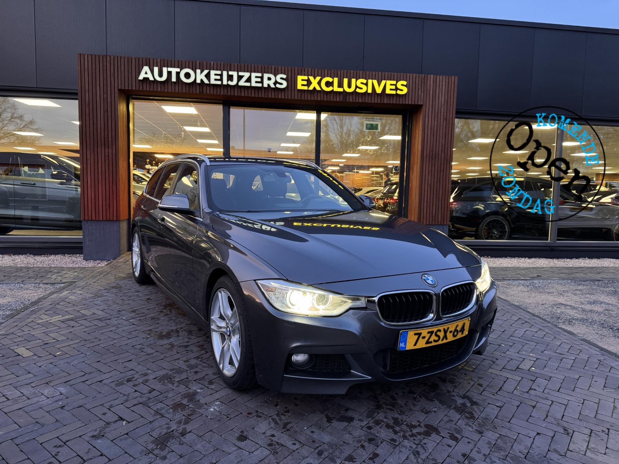 BMW 3-serie Touring 320i Executive M-Paket led Navi, Automaat, Gebruikt, 4 cilinders, Origineel Nederlands