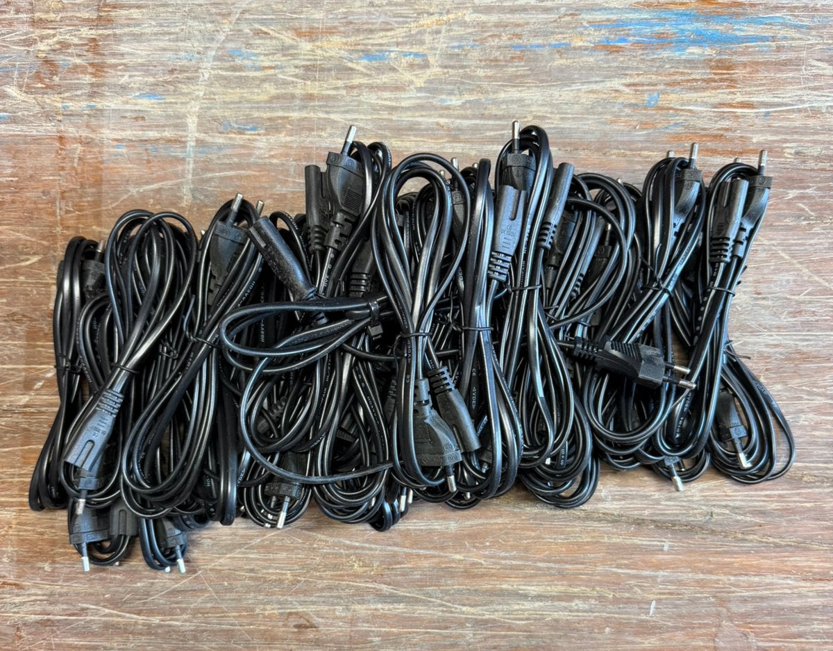 45x IEC C7 Figuur-8 Stroomkabels, Ophalen of Verzenden, Gebruikt