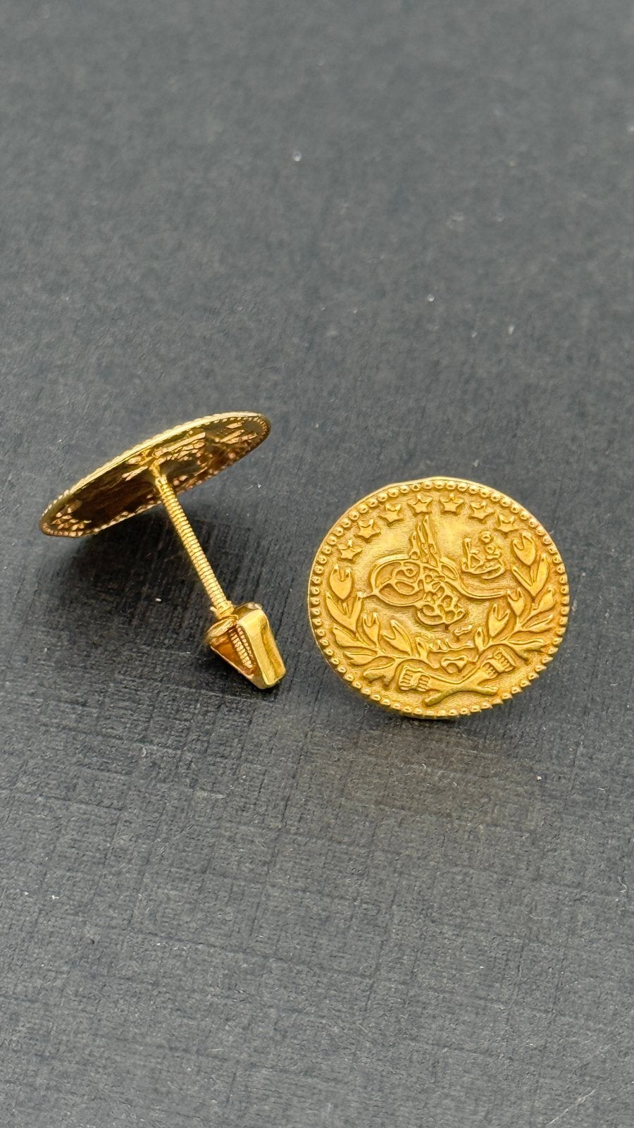 21 karaat gouden dames oorbellen, Sieraden, Tassen en Uiterlijk, Oorbellen, Nieuw, Ophalen of Verzenden, Nvt, Knopjes of Stekers