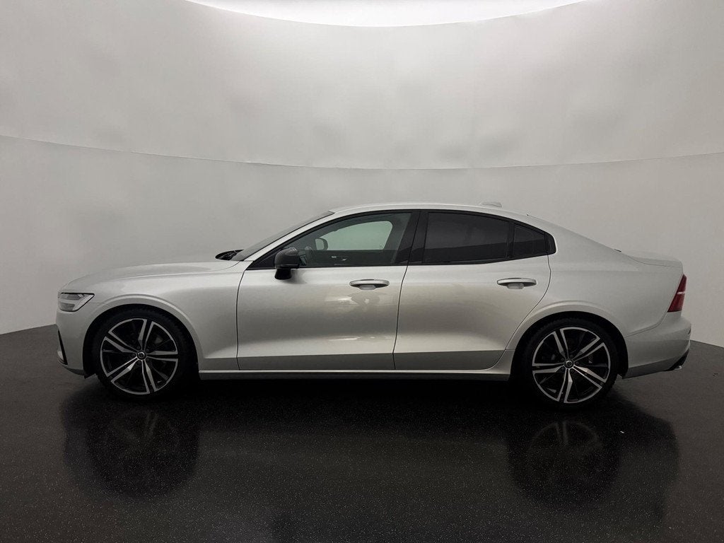 Volvo S60 2.0 T4 AUT R-Design / Pilot Assist / Polestar uitl, Auto's, Volvo, 15 km/l, Euro 6, 1969 cc, S60