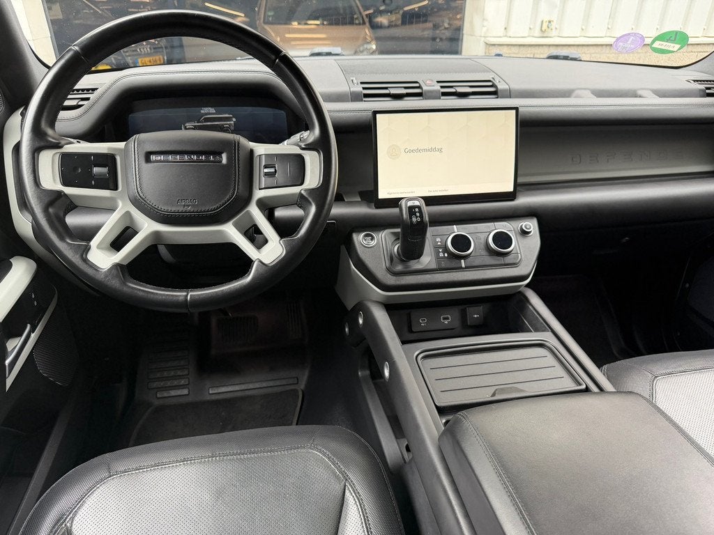 Land Rover Defender 110 2.0 P400e 110 X-Dynamic HSE - Pano L, Auto's, Land Rover, Automaat, Gebruikt, 4 cilinders, 3000 kg