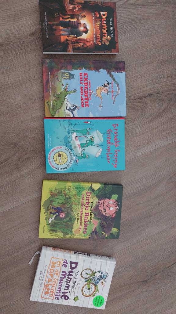 Kinderboeken Tosca Menten - Dummie de Mummie & meer, Ophalen of Verzenden, Gelezen, Tosca Menten, Fictie algemeen