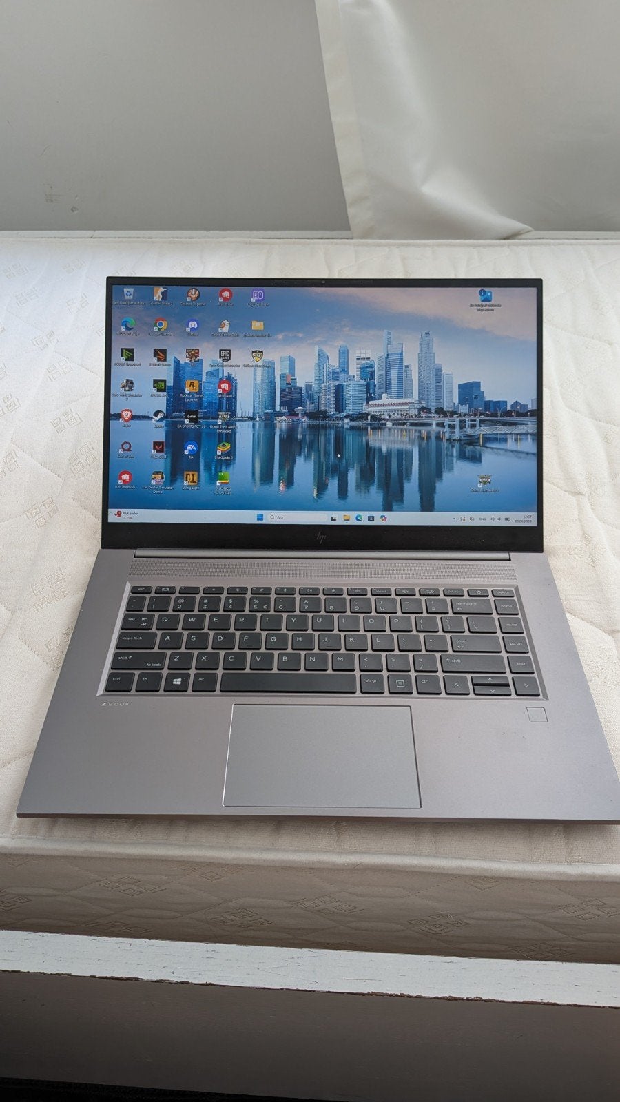 HP ZBook Studio G8 32GB RAM 1TB, Computers en Software, Windows Laptops, Zo goed als nieuw, 15 inch, SSD, 2 tot 3 Ghz, 32 GB, Qwerty