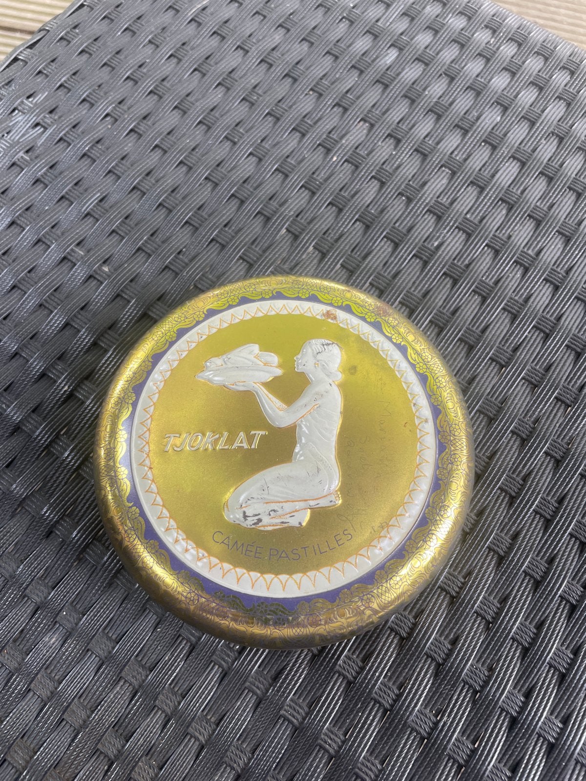 Vintage Kwatta Tjoklat Camee Pastilles blikje, Verzamelen, Ophalen of Verzenden, Gebruikt, Overige, Overige merken