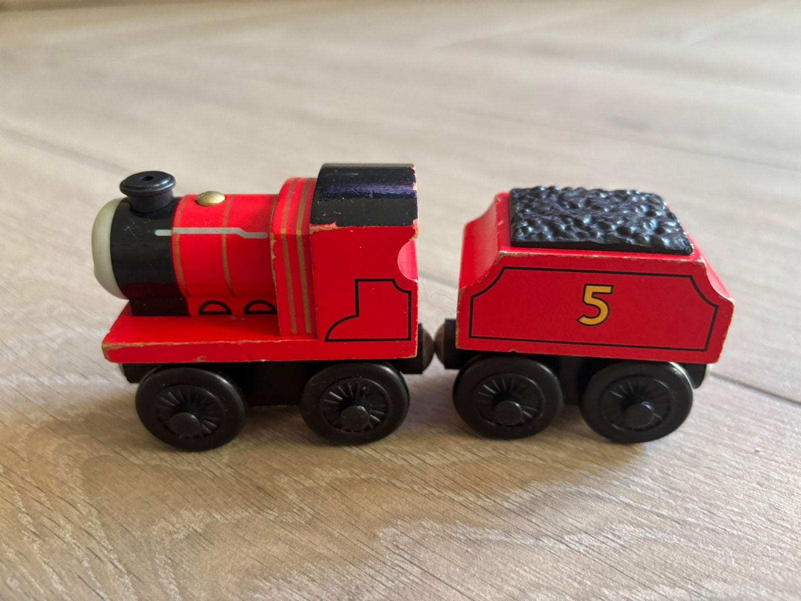 Houten Thomas de Trein locomotieven (James en Henry), Ophalen, Gebruikt, Rij- of Hobbelspeelgoed