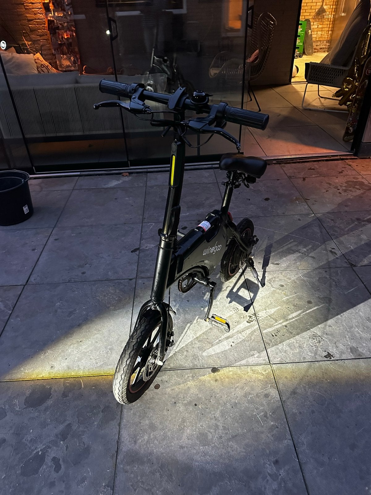 Windgoo B5  Te ruilen!! BAND LEK!!!, Fietsen en Brommers, Minder dan 30 km per accu, Gebruikt, Minder dan 47 cm, Ophalen