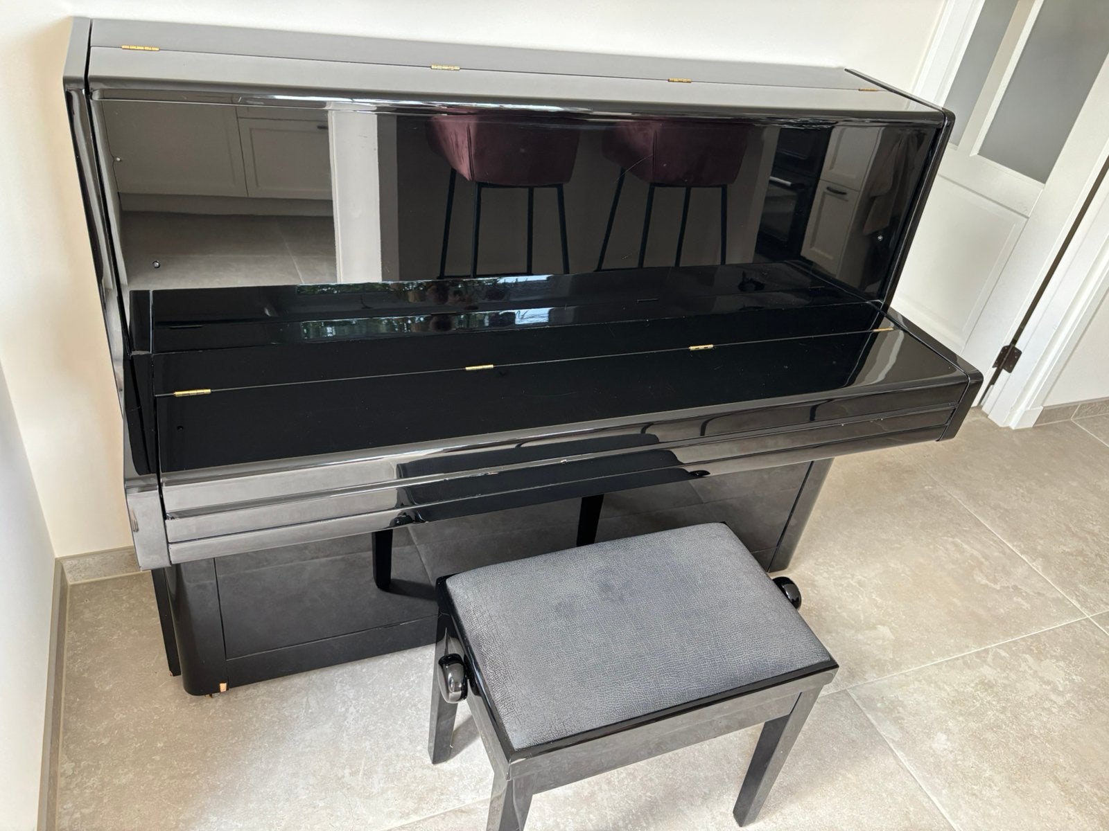 Yamaha piano, incl. pianokruk, Ophalen, Zwart, Zo goed als nieuw, Piano
