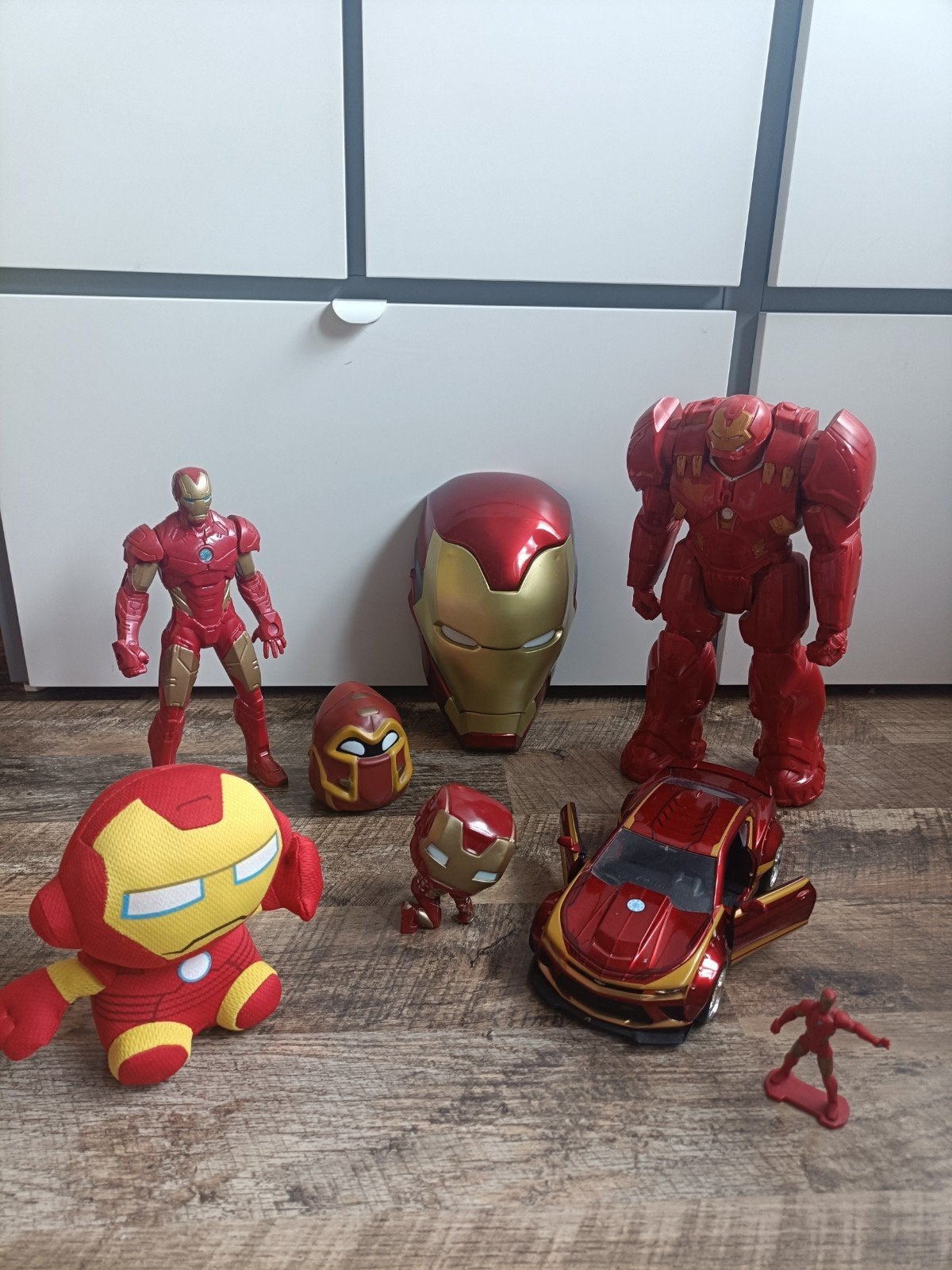 Iron Man speelgoedcollectie: figuren, maskers en auto, Ophalen of Verzenden, Gebruikt