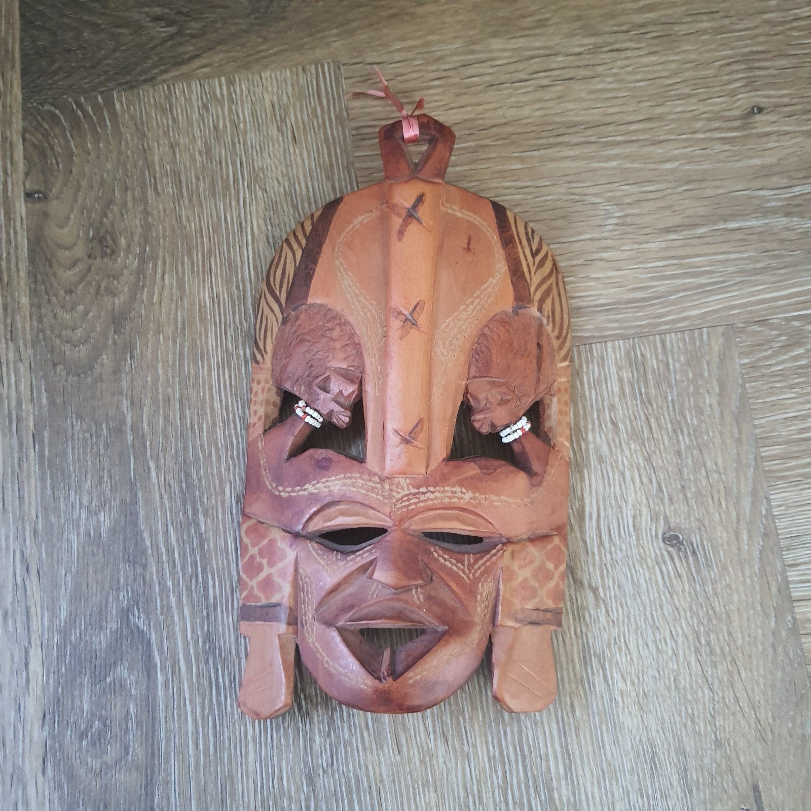 afrikaans masker, Afrika, Meerkleurig, Houtsnijwerk, Ophalen