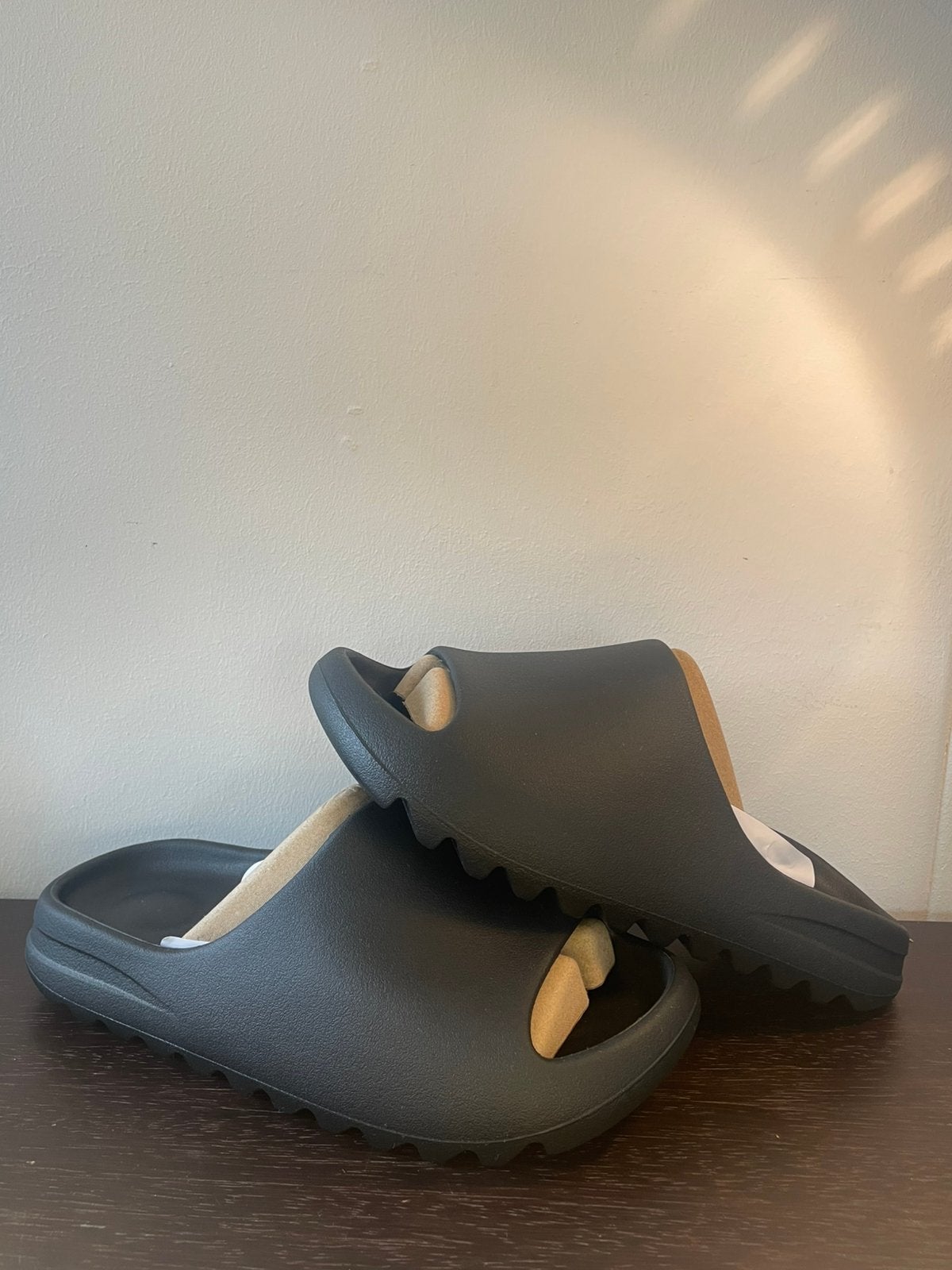 Yeezy Slides YS-01 EU 46 | US 11, Ophalen of Verzenden, Nieuw, Sneakers of Gympen